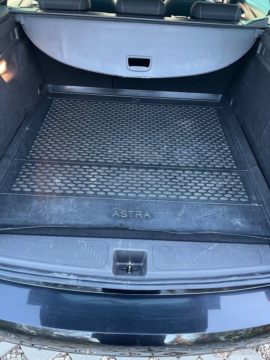 Opel ASTRA - 16