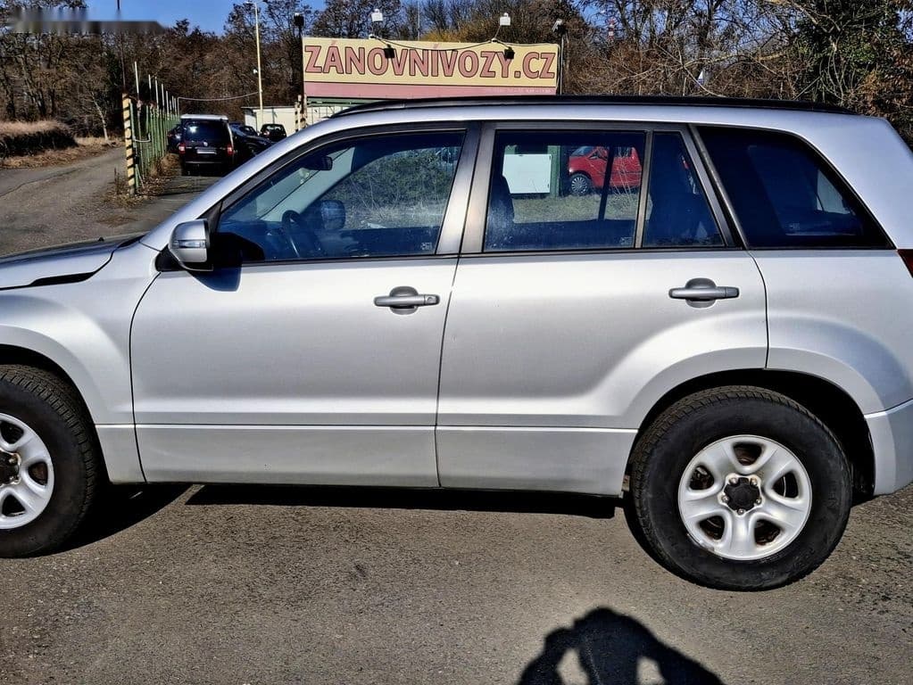 2009 Suzuki GRAND - 16