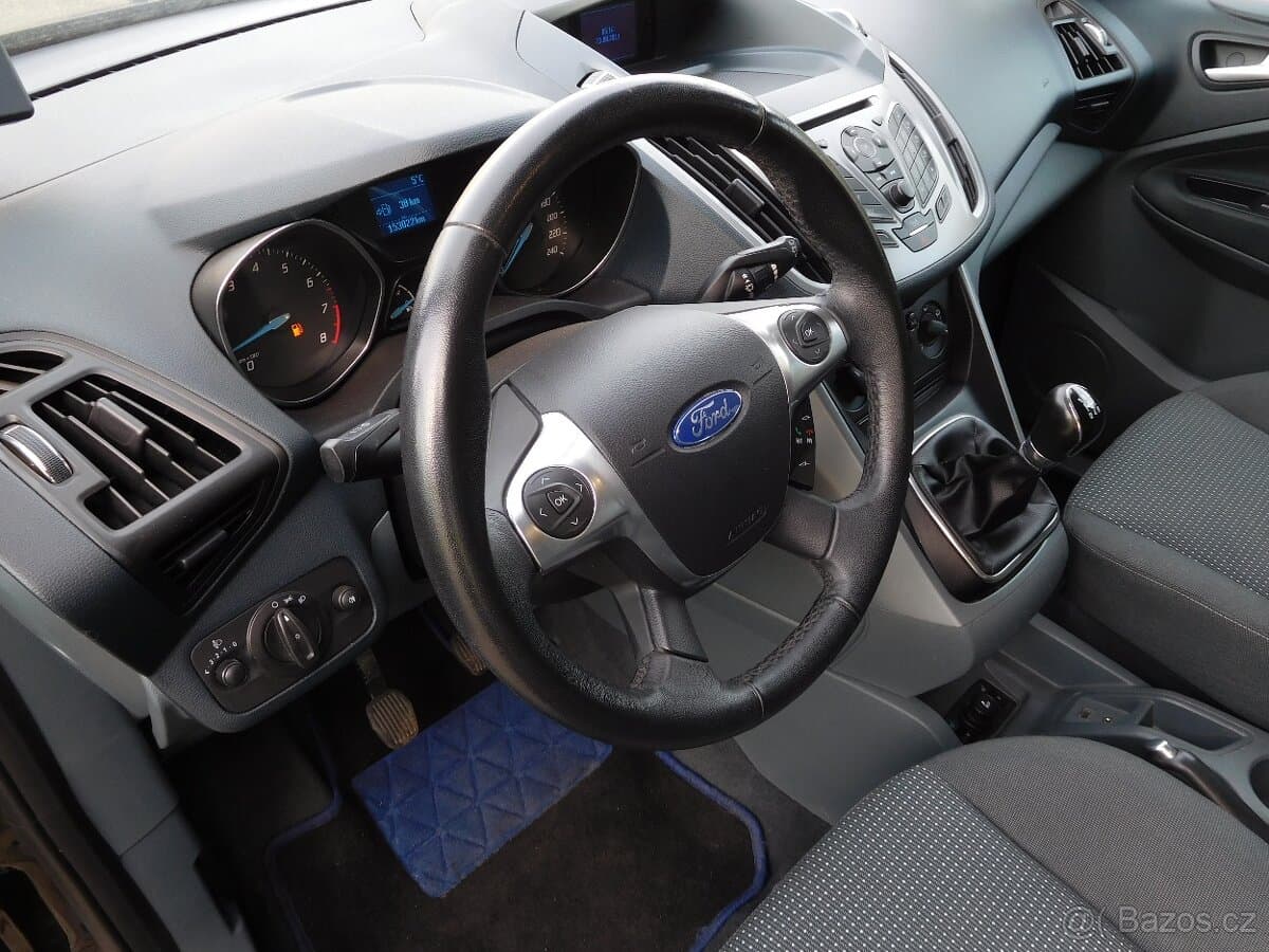 2011 Ford C-MAX - 16