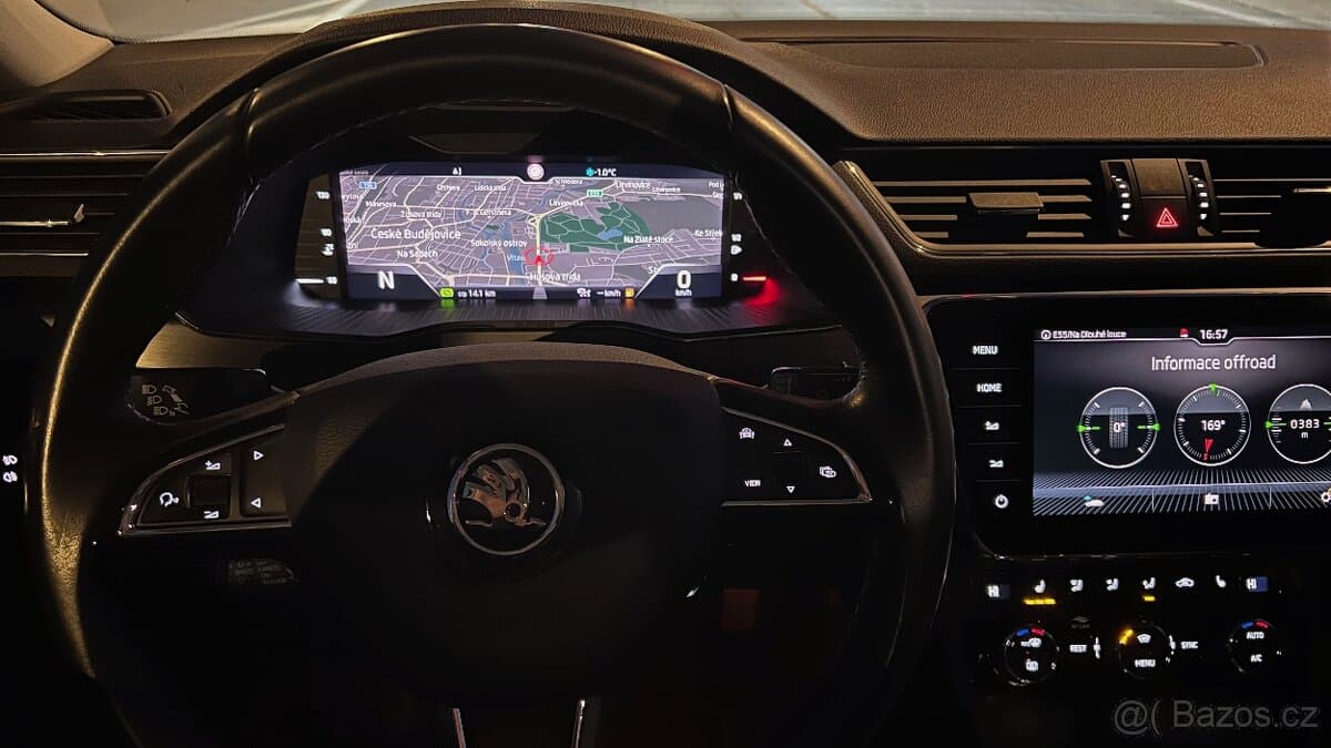 2020 Škoda SUPERB - 16