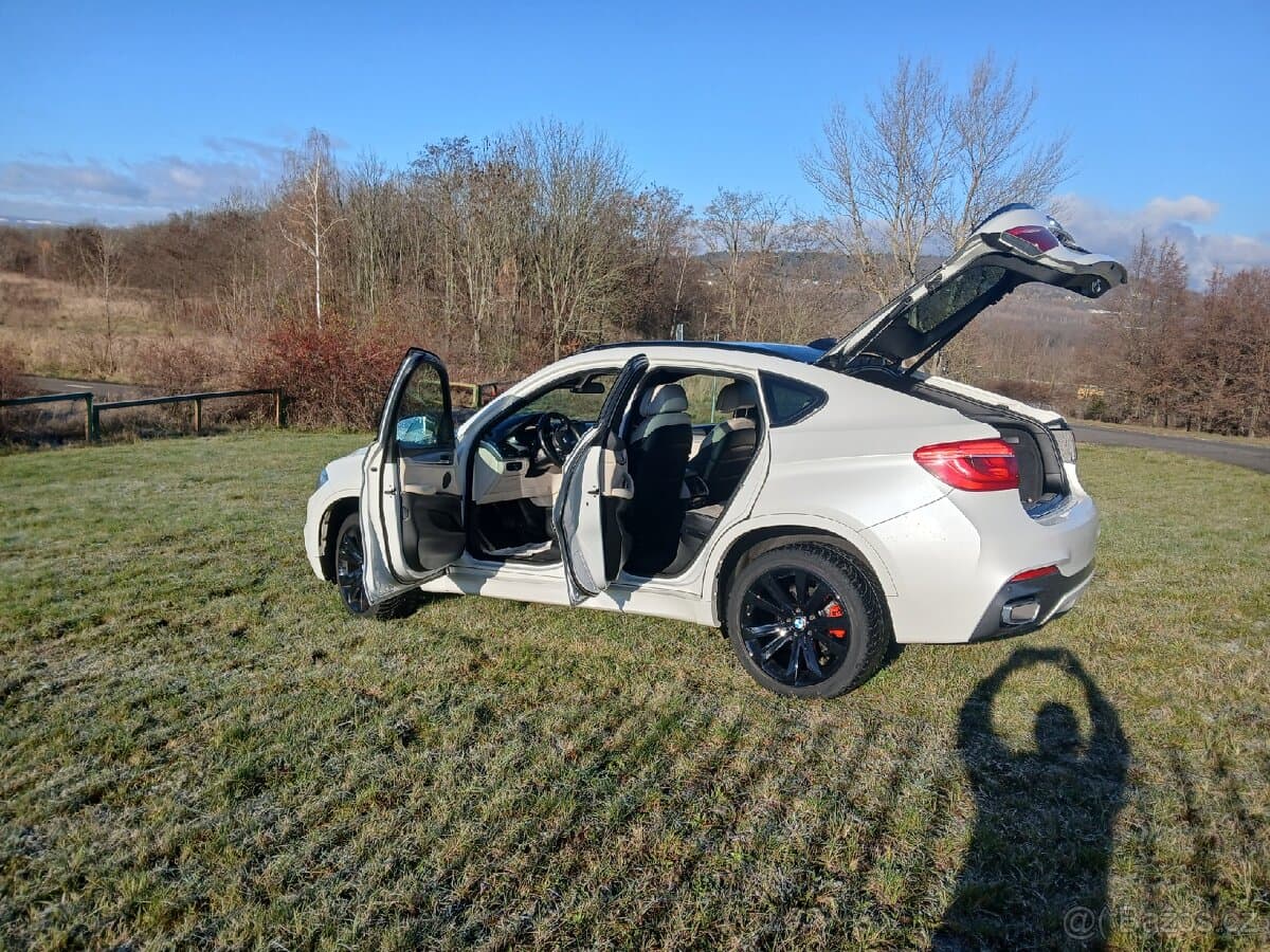 2015 BMW X6 - 16