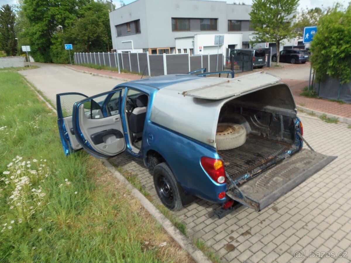 2007 Mitsubishi L200 - 16