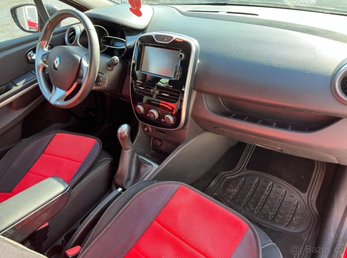 2016 Renault CLIO - 16