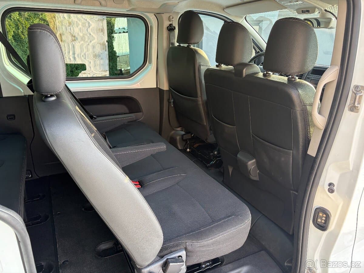 2017 Renault TRAFIC - 16