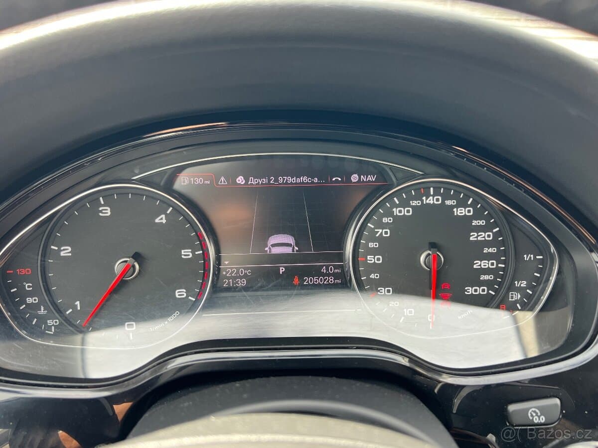 2010 Audi A8 - 16