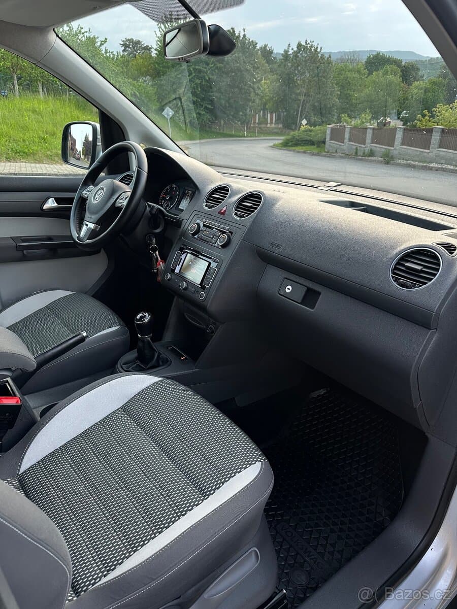 2015 Volkswagen CADDY - 16