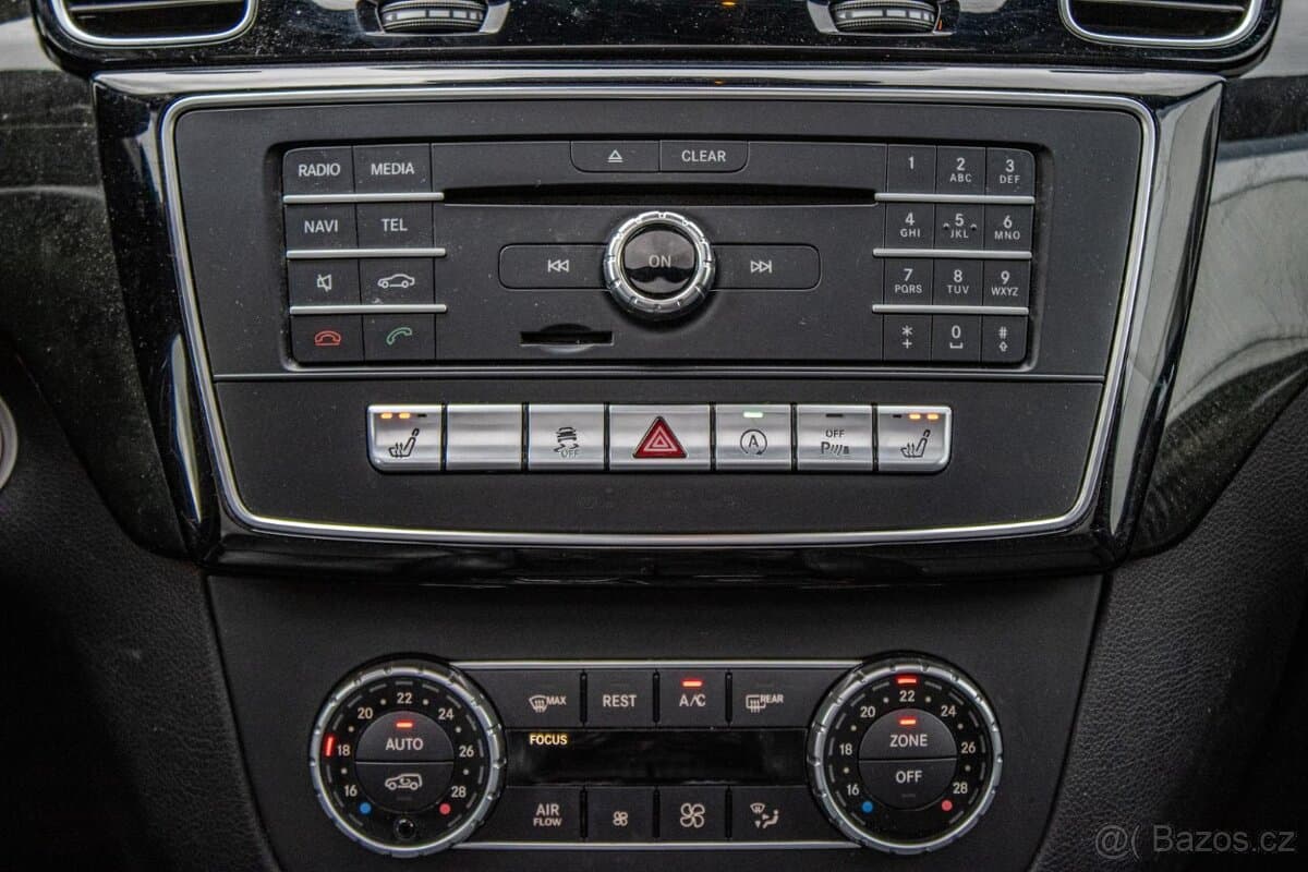2017 Mercedes-Benz GL - 16