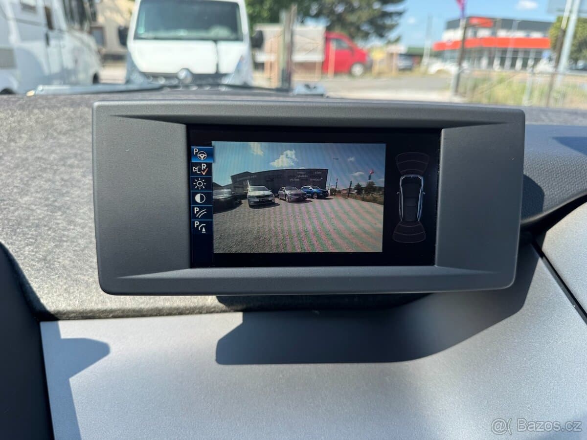 2014 BMW i3 - 16