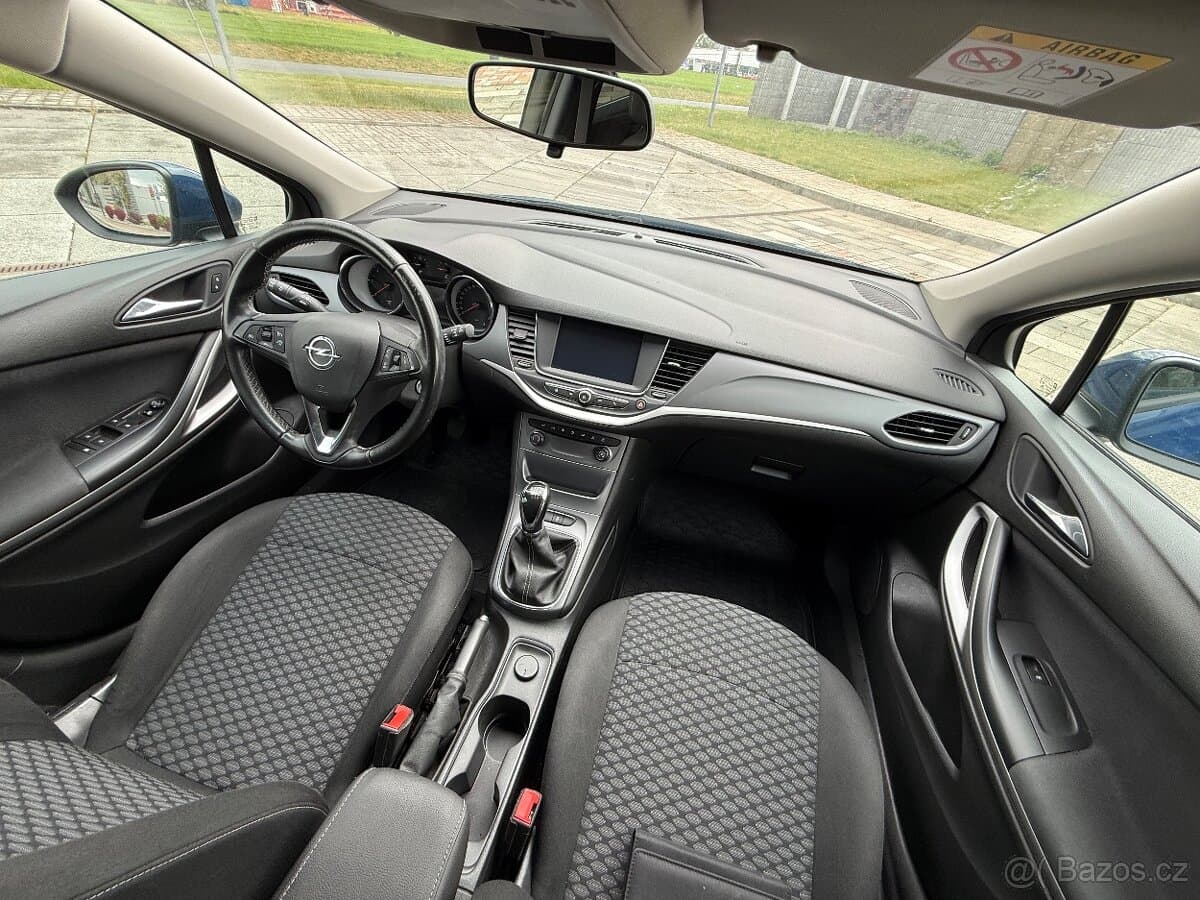 2018 Opel ASTRA - 16