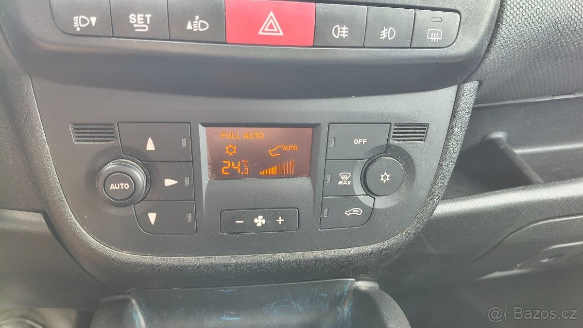 2015 Fiat DOBLO - 16