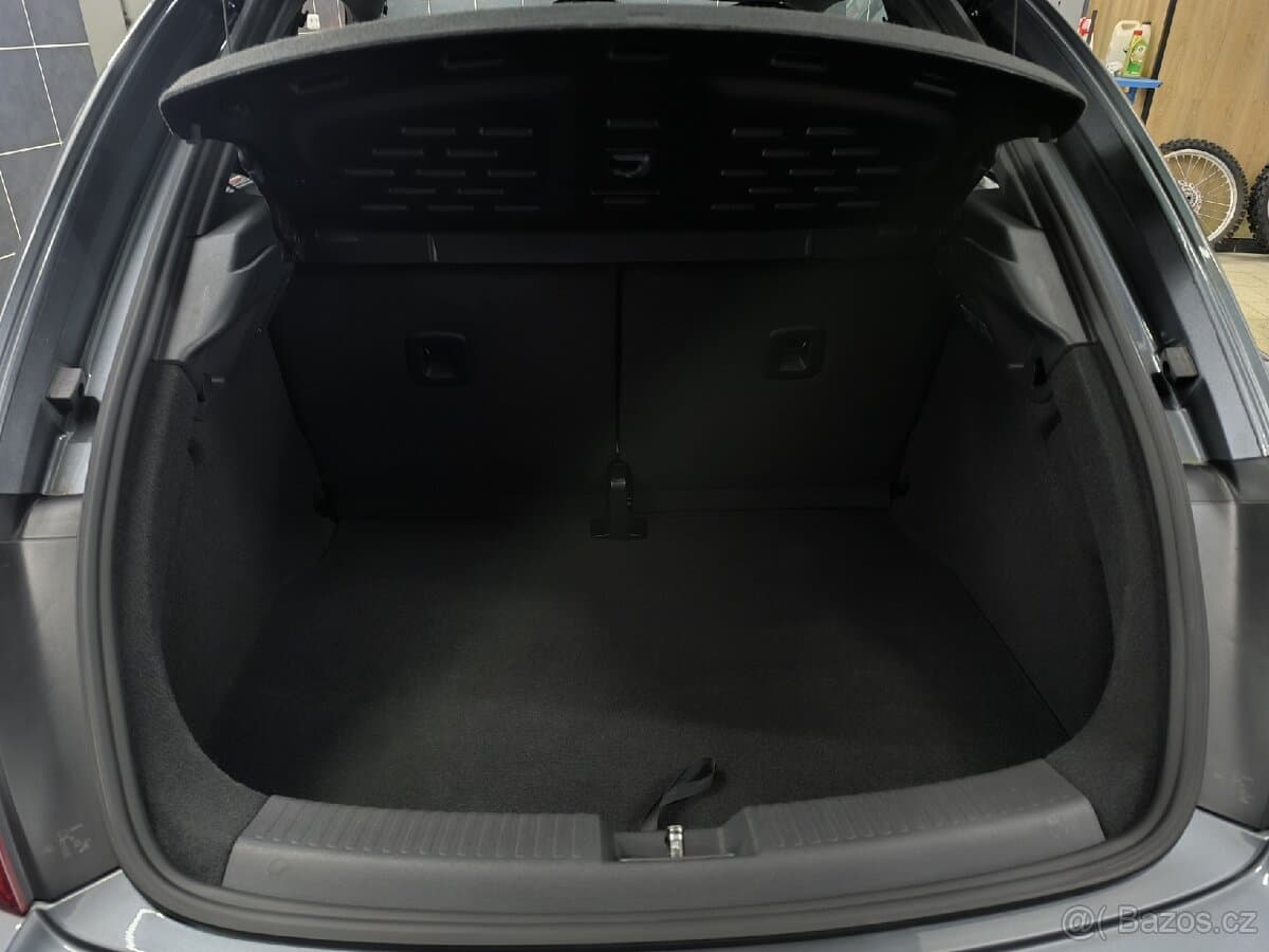 2016 Volkswagen BEETLE - 16