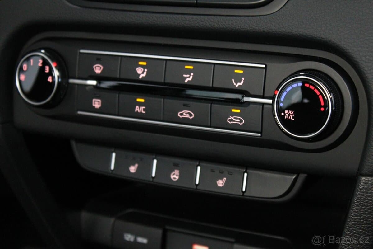 2023 Kia CEE'D - 16