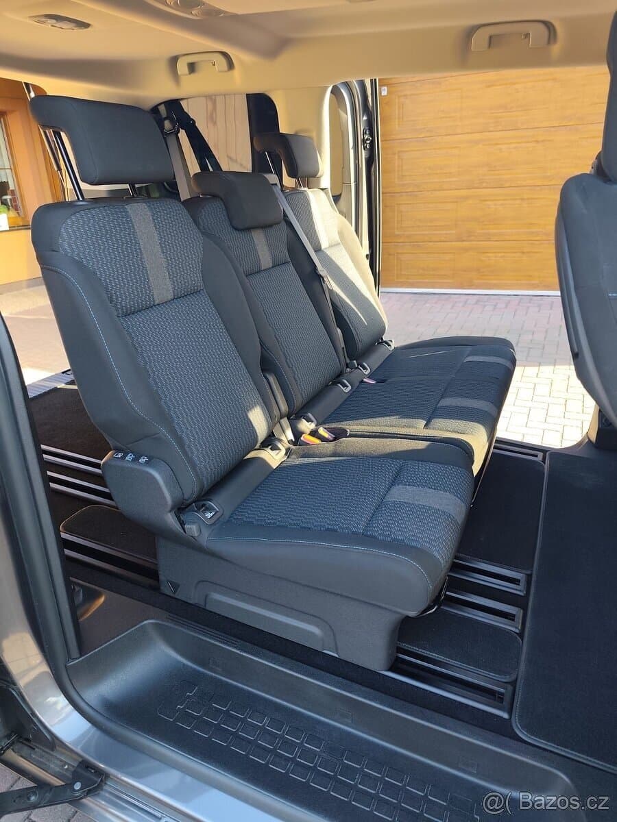 2019 Peugeot TRAVELLER - 16