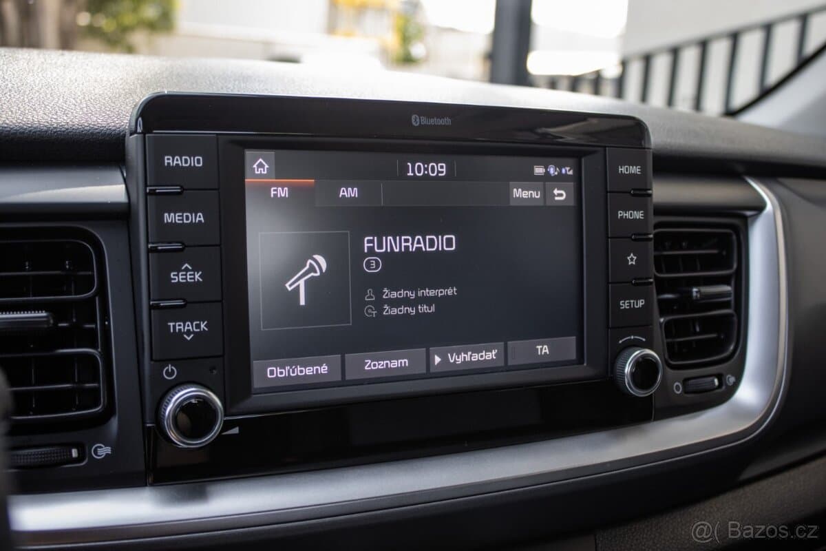 2018 Kia STONIC - 16
