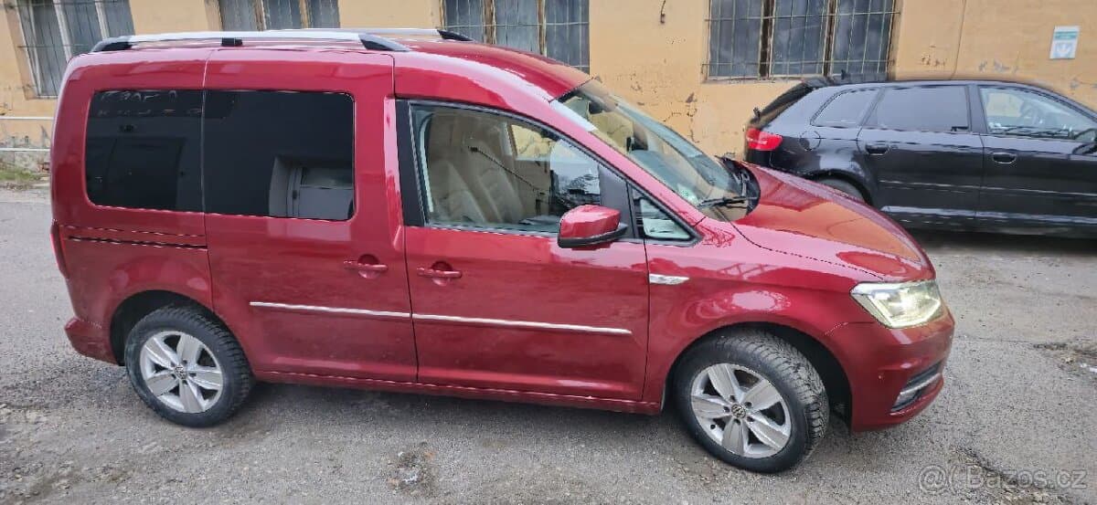 2020 Volkswagen CADDY - 16