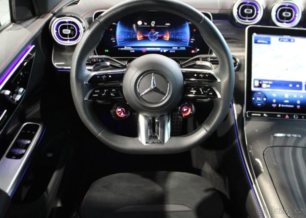 2025 Mercedes-Benz GLC - 16
