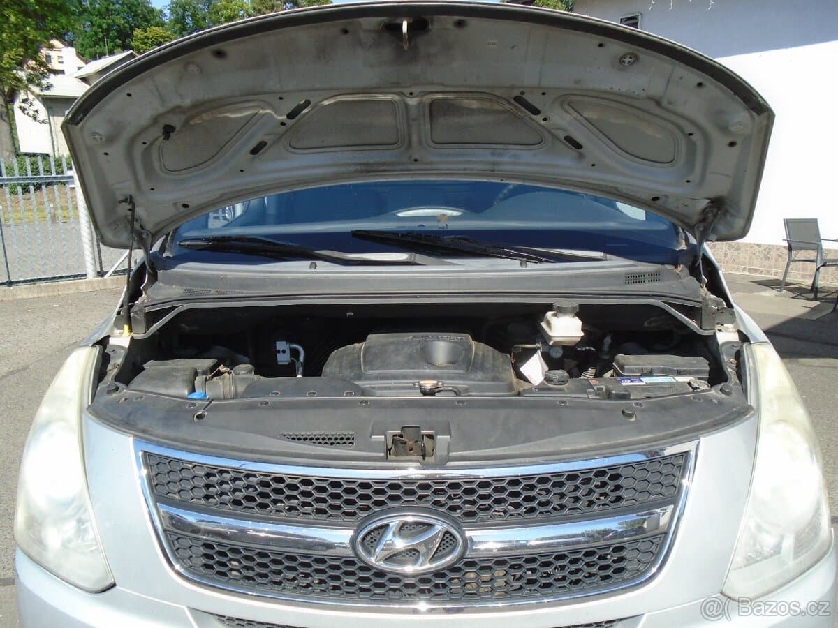 2009 Hyundai H-1 - 16