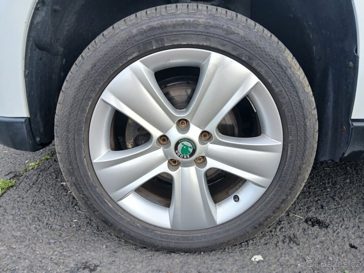 2015 Škoda YETI - 16