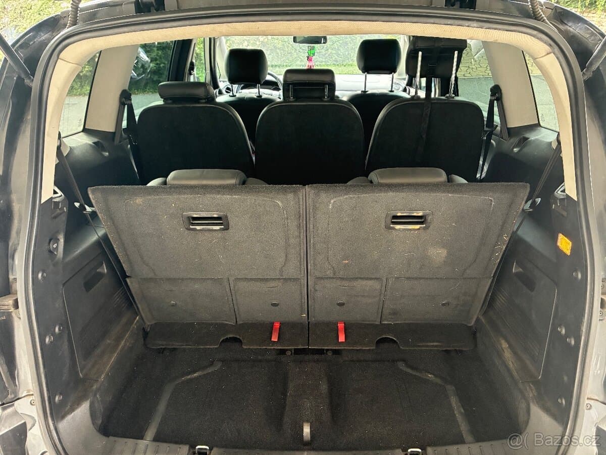 2014 Ford S-MAX - 16