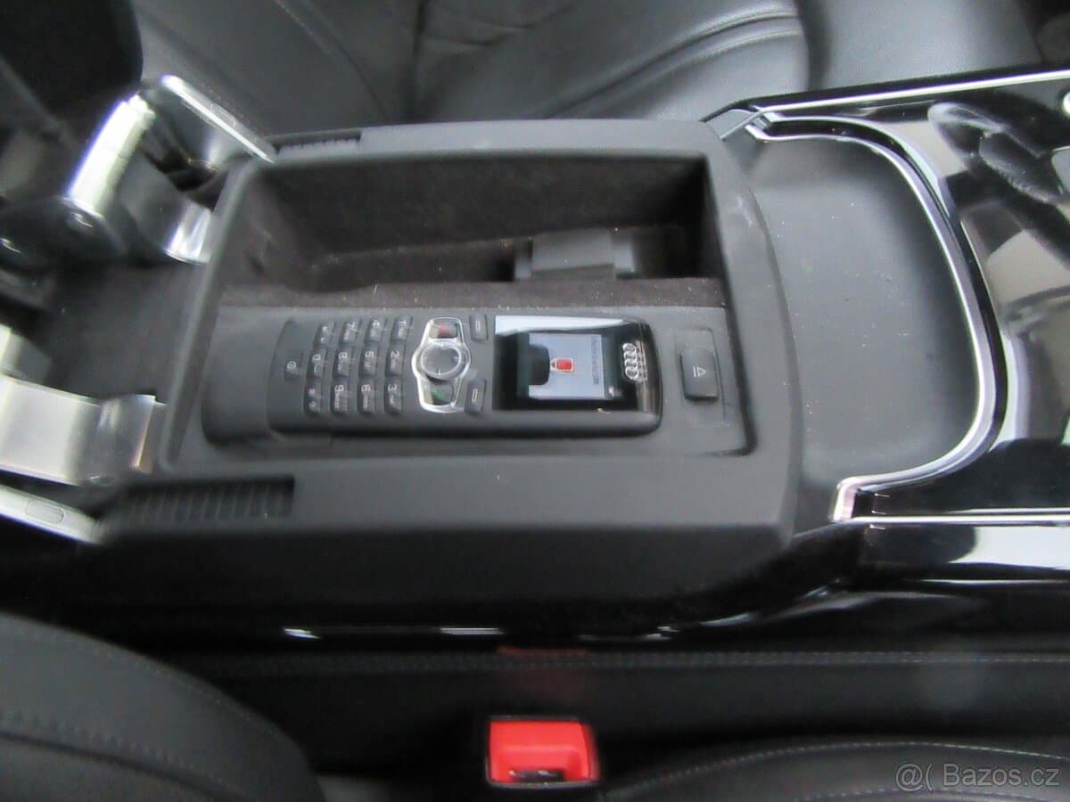 2012 Audi A8 - 16