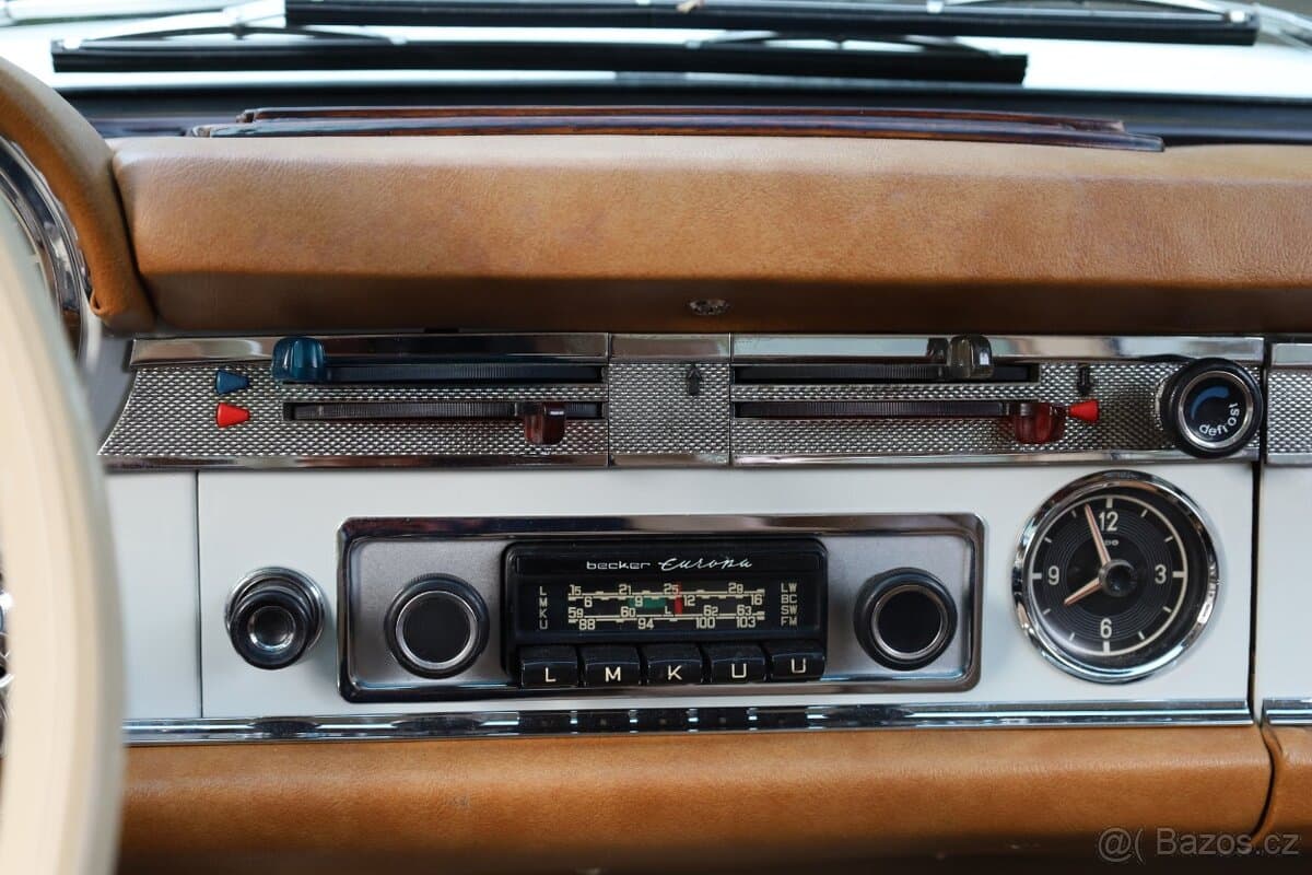 1964 Mercedes-Benz SL - 16