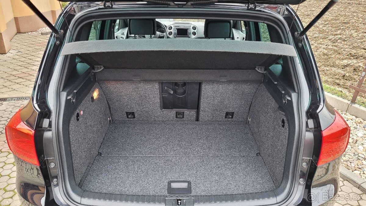 2016 Volkswagen TIGUAN - 16