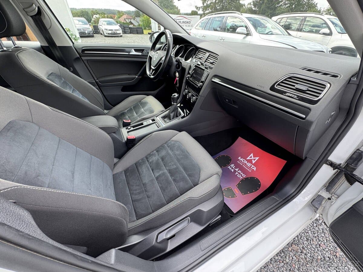 2013 Volkswagen GOLF - 16