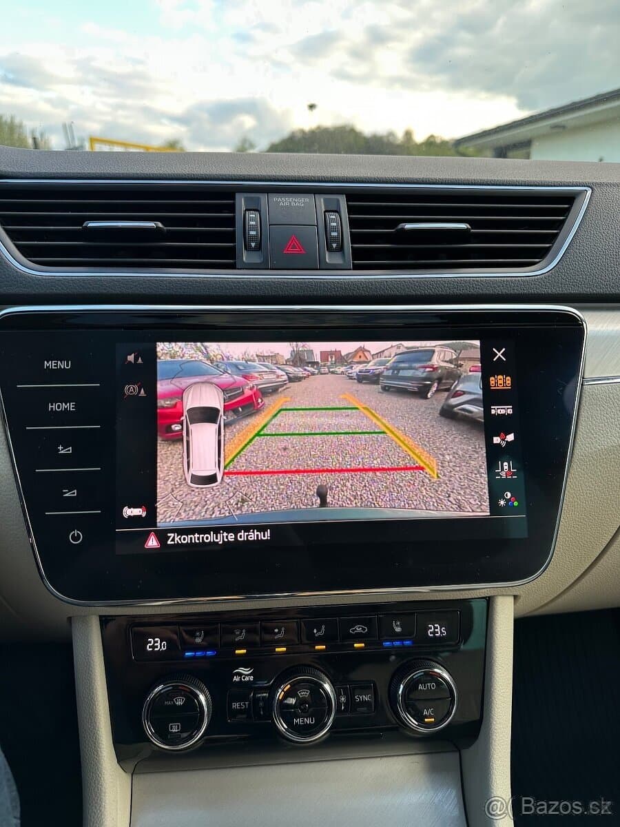 2020 Škoda SUPERB - 17