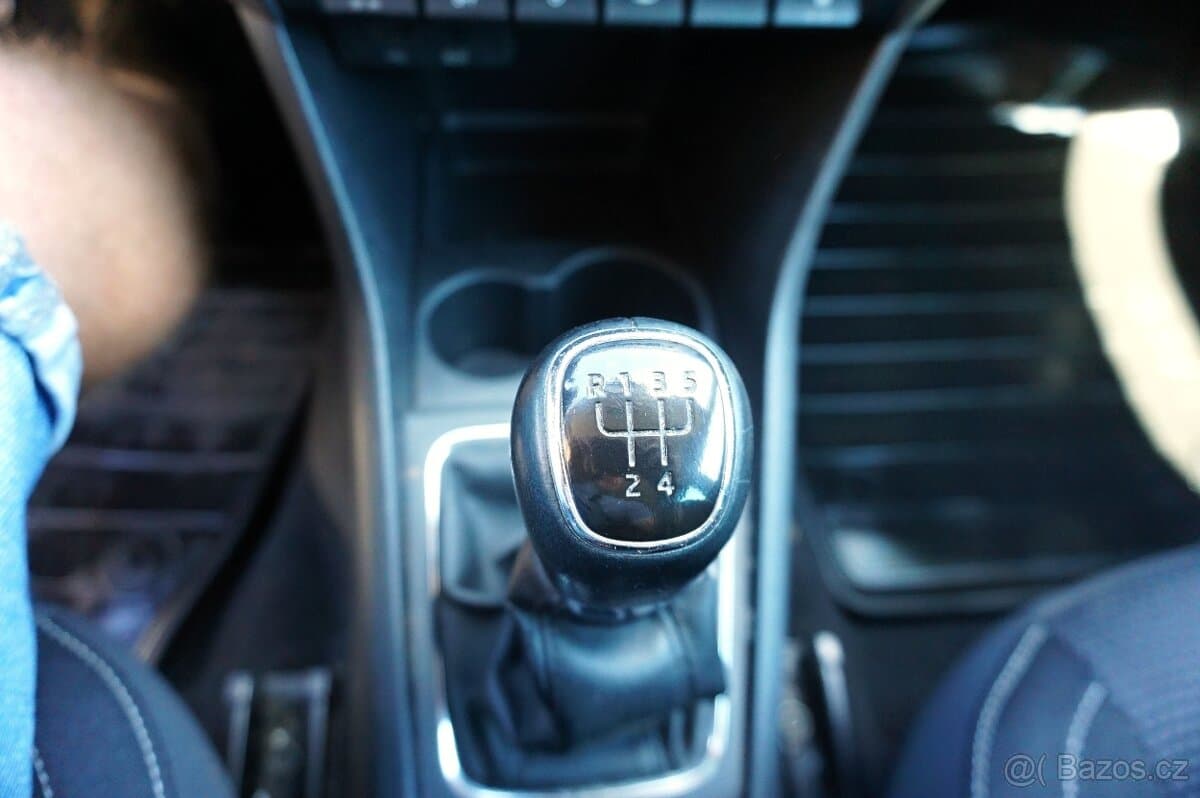 2015 Škoda RAPID - 17