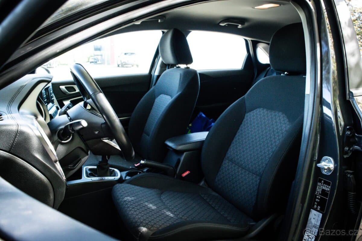 2022 Kia PROCEED - 17