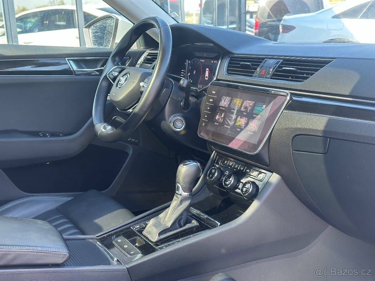 2022 Škoda SUPERB - 17