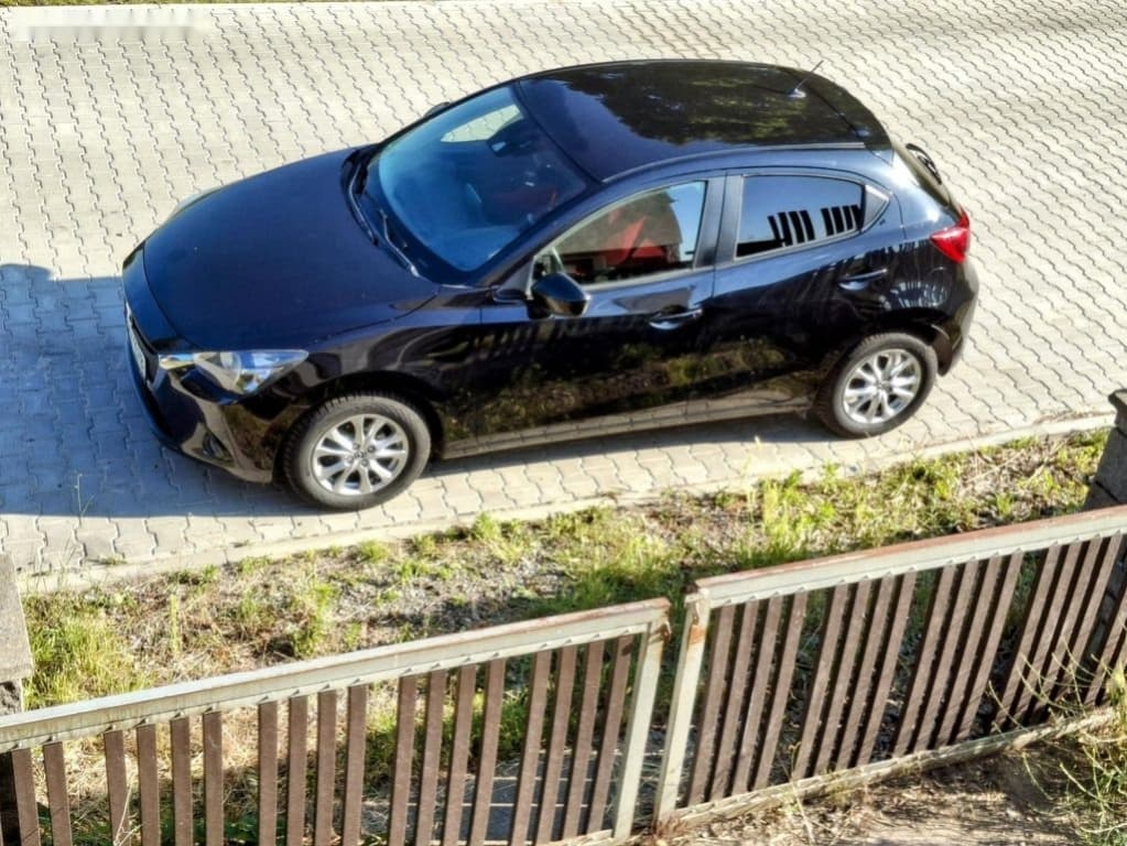 2015 Mazda 2 - 17
