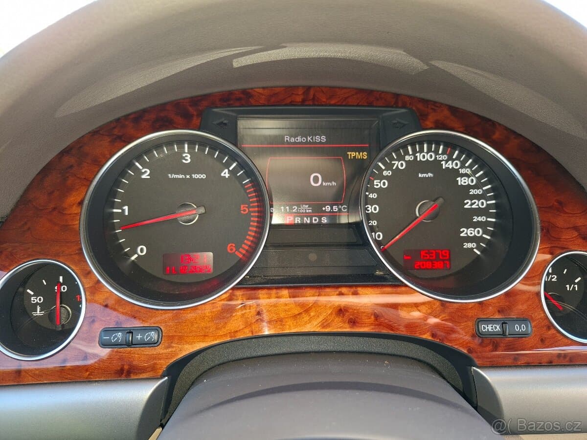 2007 Audi A8 - 17