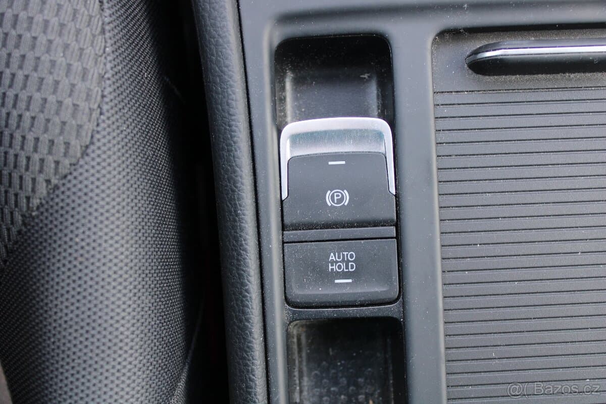 2015 Volkswagen GOLF - 17