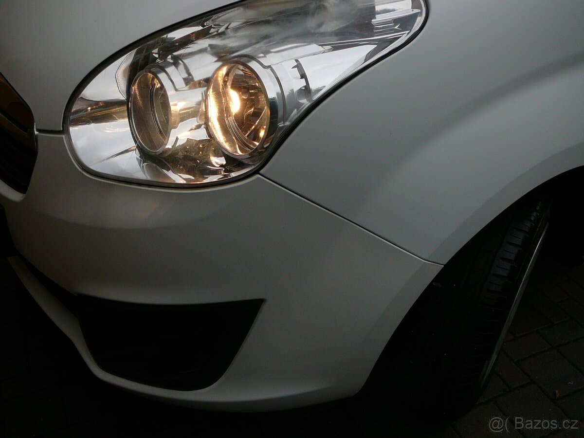 2017 Opel COMBO - 17