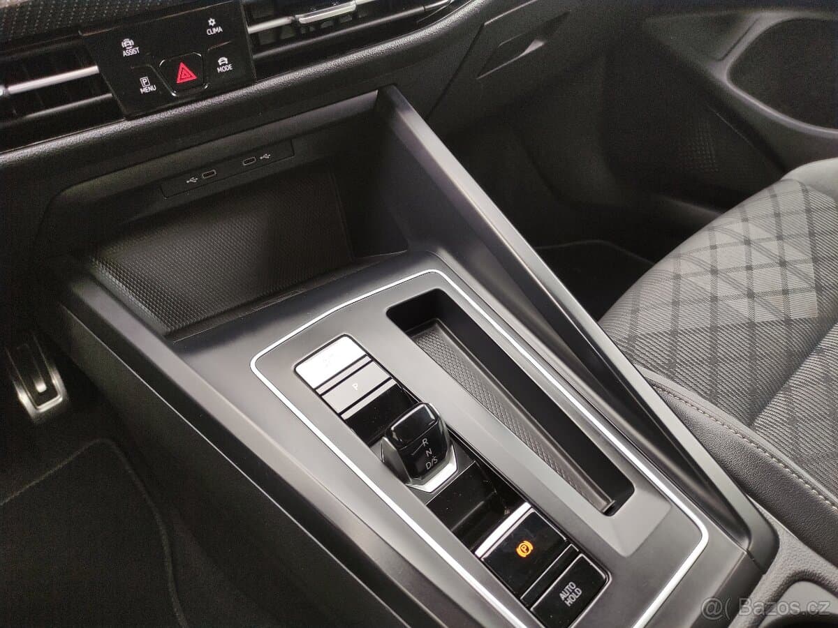2022 Volkswagen GOLF - 17