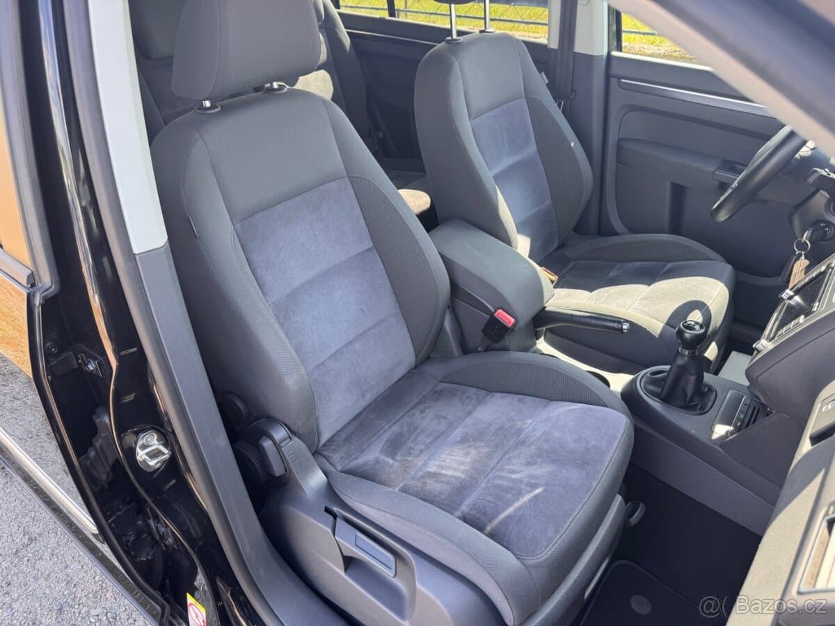 2012 Volkswagen TOURAN - 17