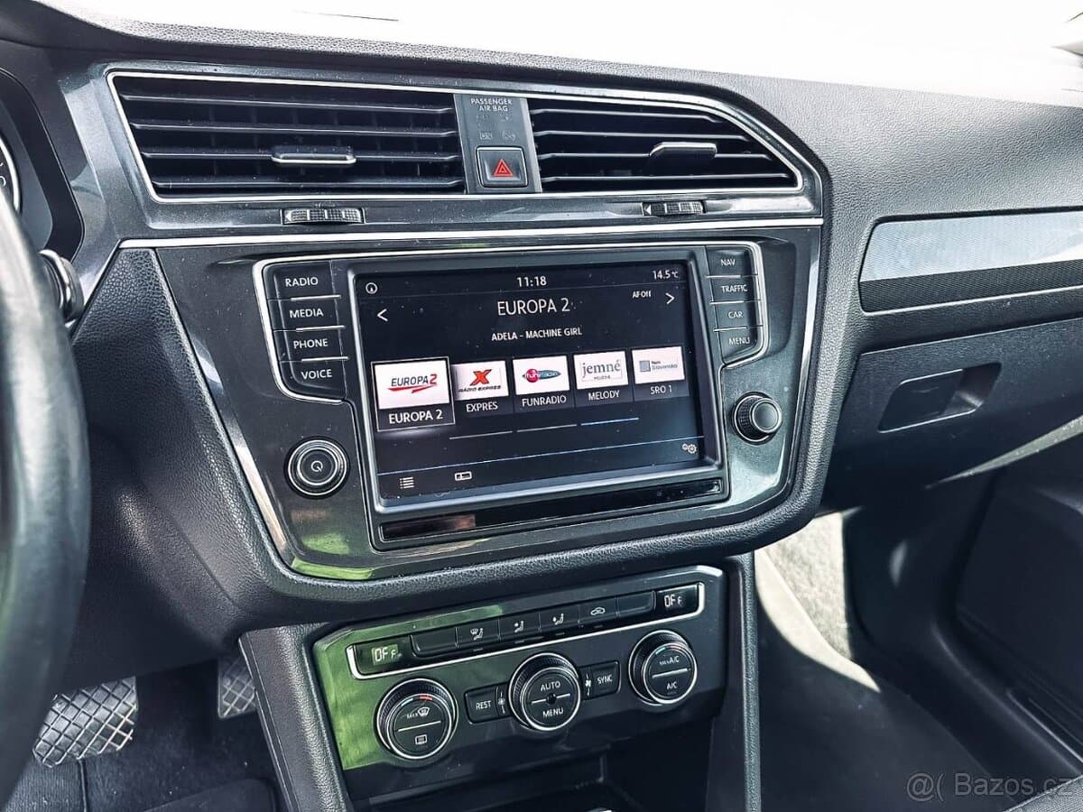 2016 Volkswagen TIGUAN - 17
