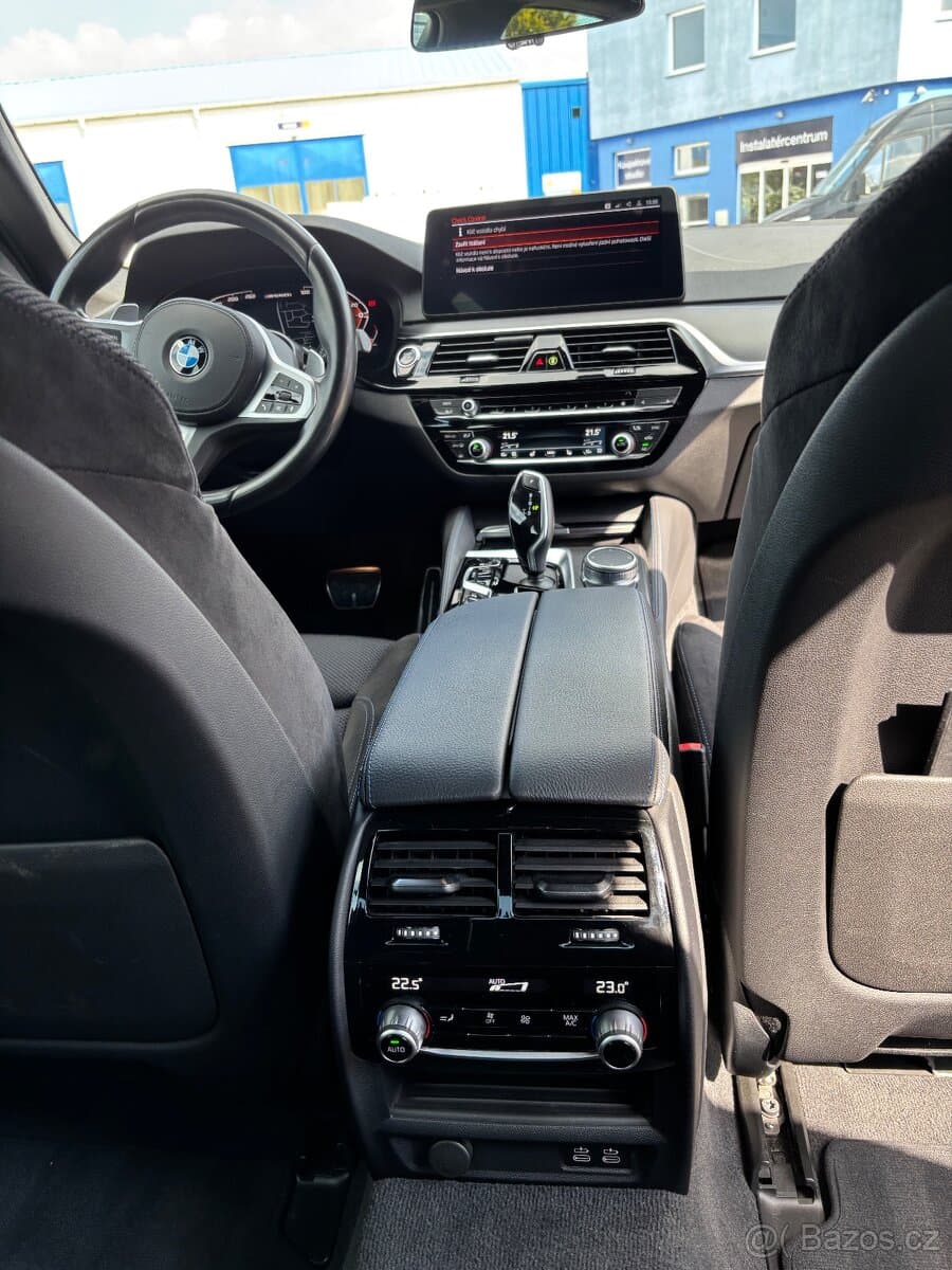 2020 BMW M5 - 17