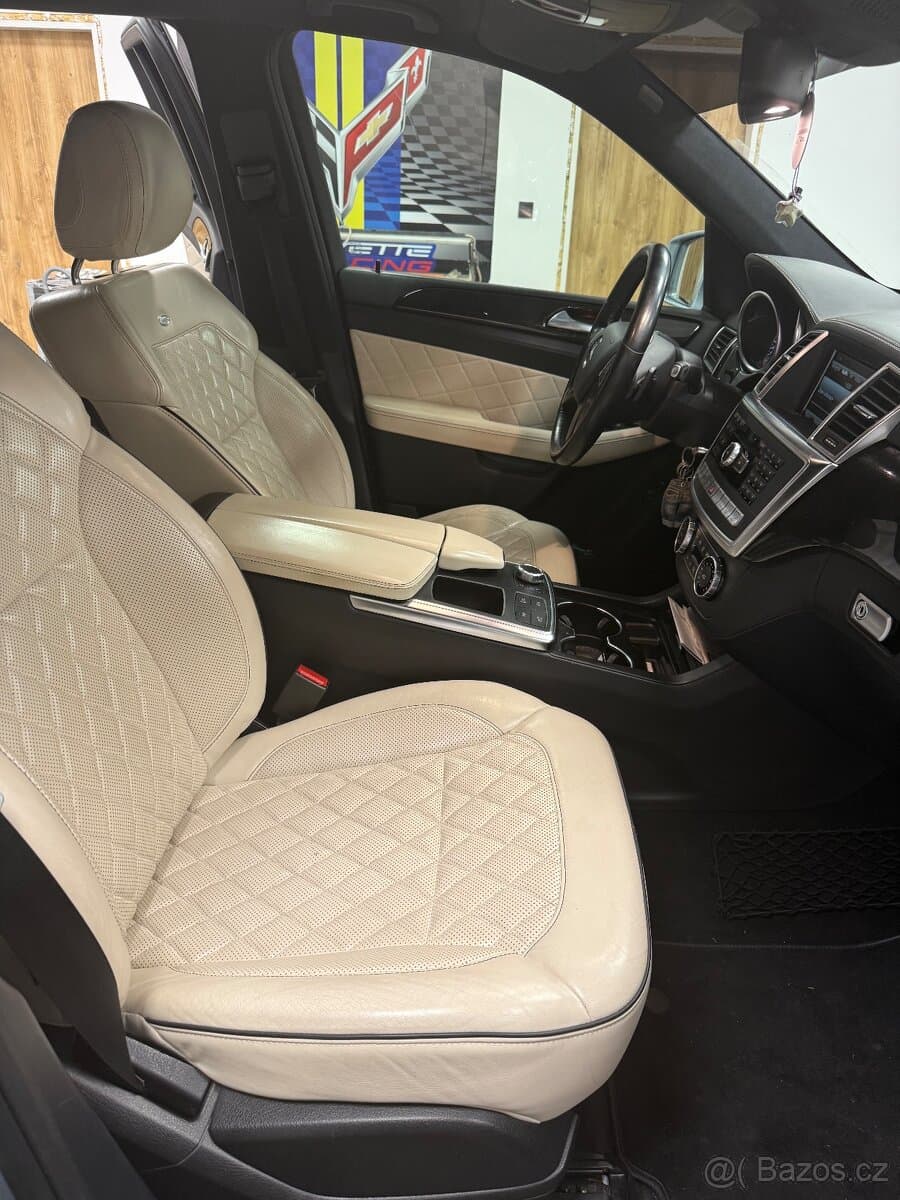 2015 Mercedes-Benz GL - 17
