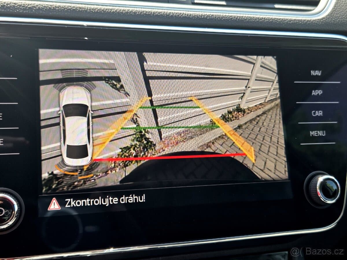 2020 Škoda SUPERB - 17