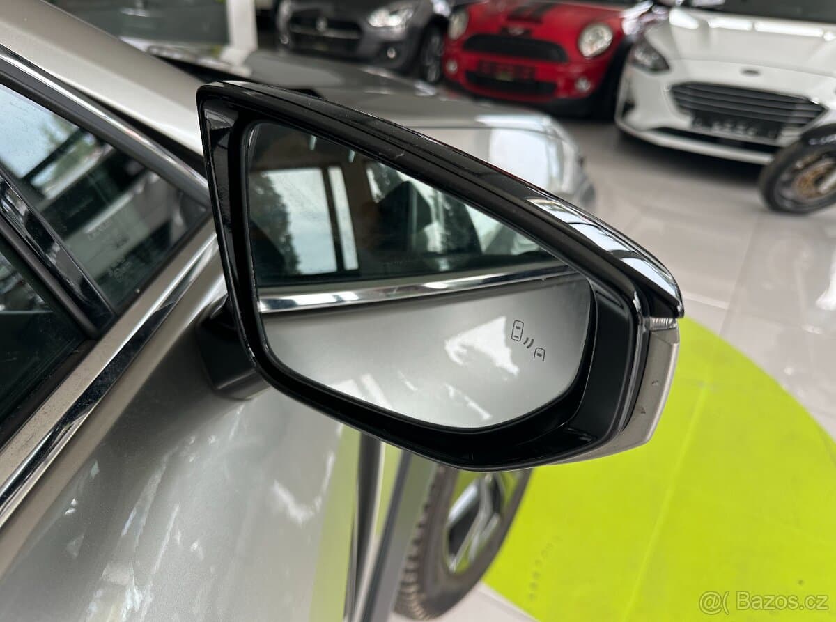 2019 Lexus UX - 17
