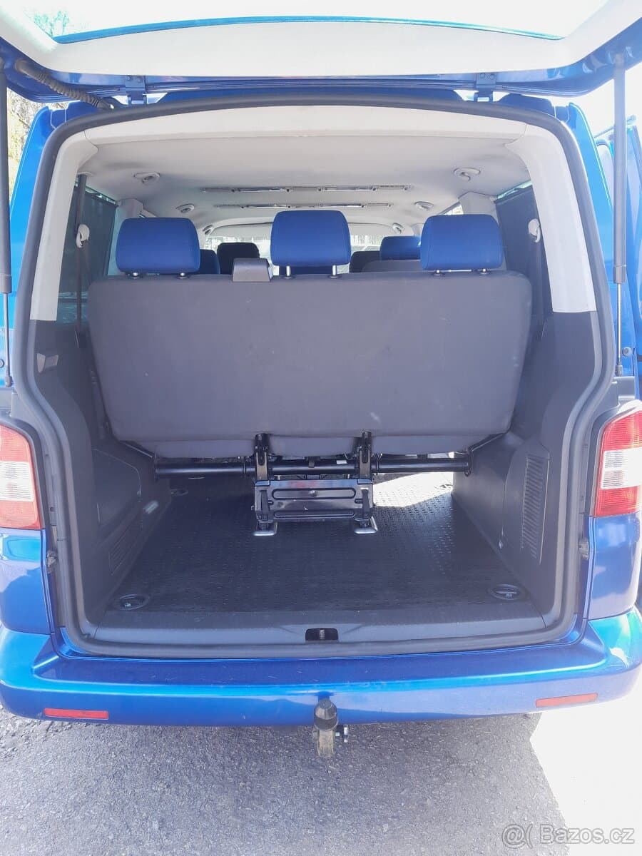 2005 Volkswagen CARAVELLE - 17