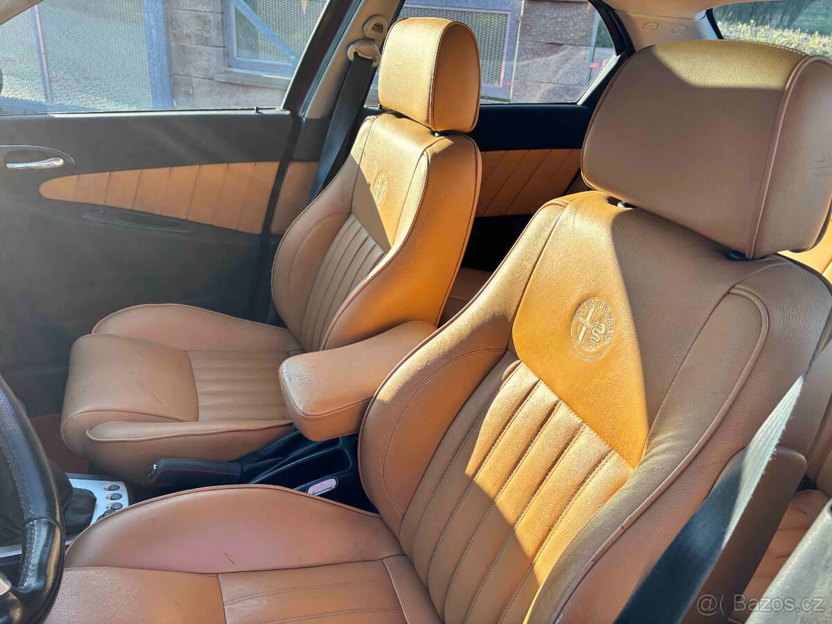 2002 Alfa Romeo 156 - 17