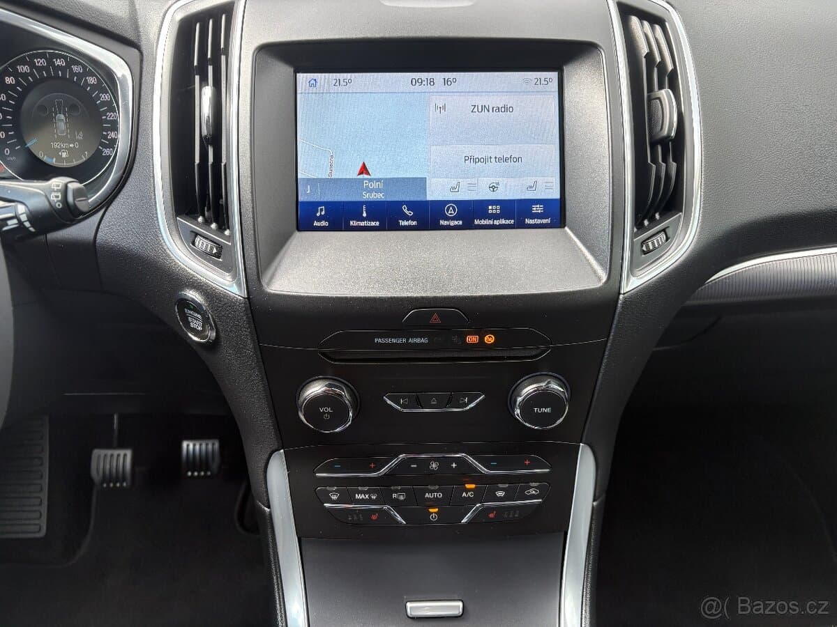 2021 Ford S-MAX - 17