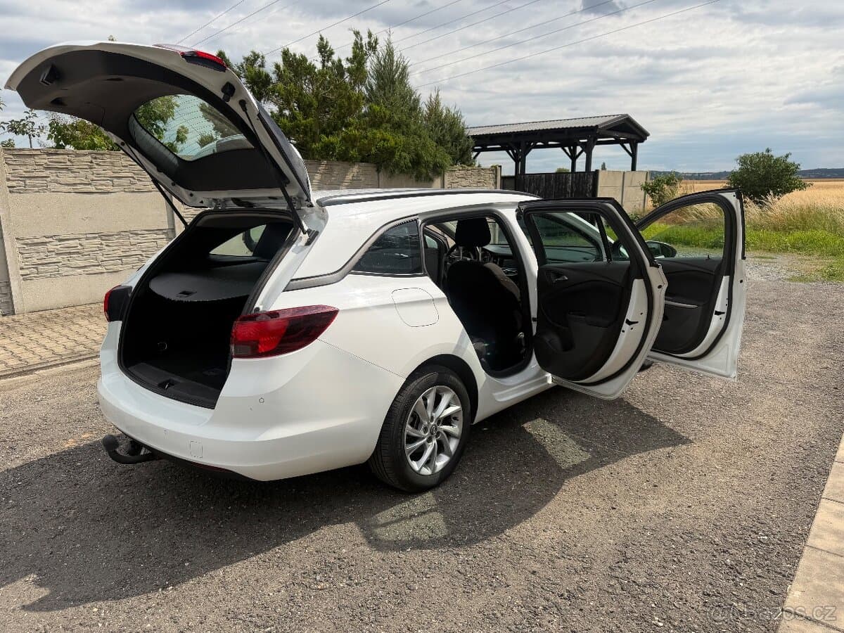 2020 Opel ASTRA - 17