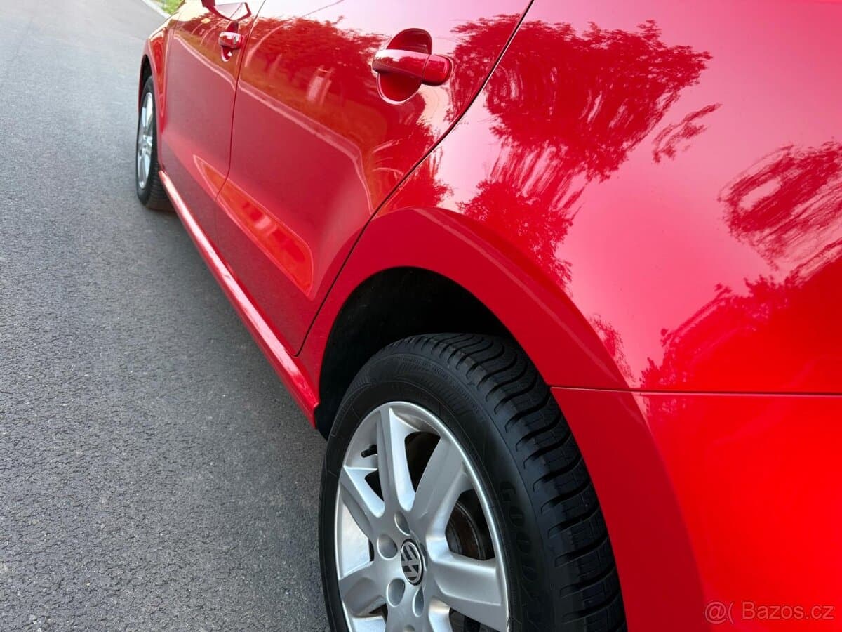 2014 Volkswagen POLO - 17