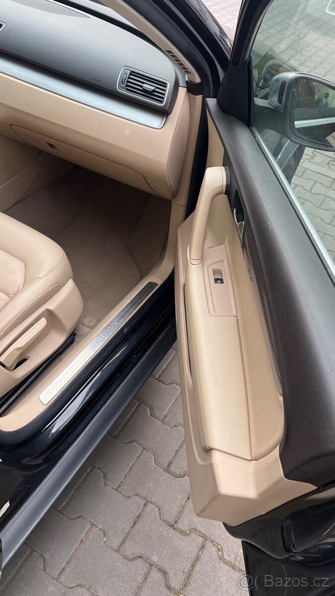 2012 Volkswagen PASSAT - 17