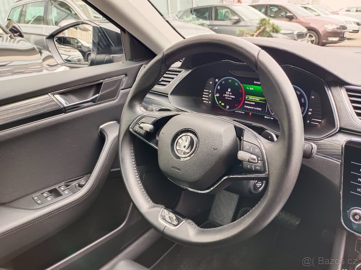 2023 Škoda SUPERB - 17