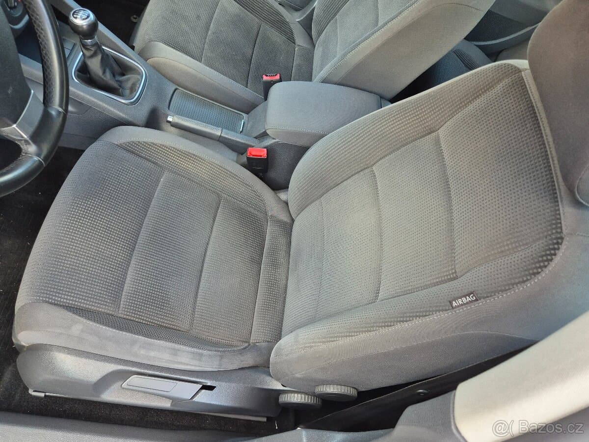 2009 Volkswagen GOLF - 17